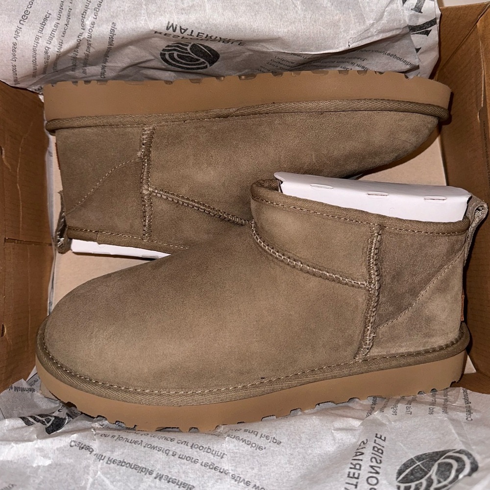 Ugg Classic Ultra Mini in Antelope